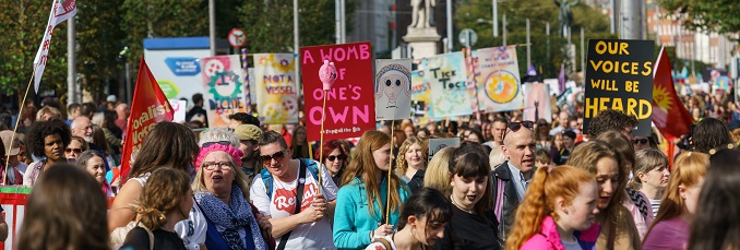protestors for abortion rights